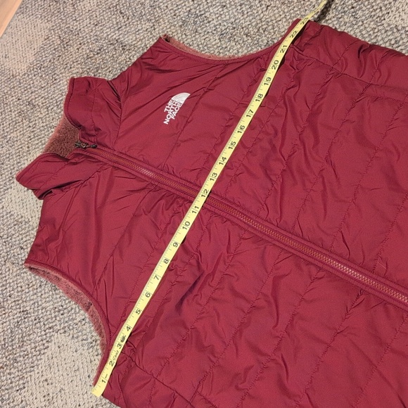 The North Face Women's Mossbud Insulated Reversible Vest Red Fleece XL - Picture 5 of 9